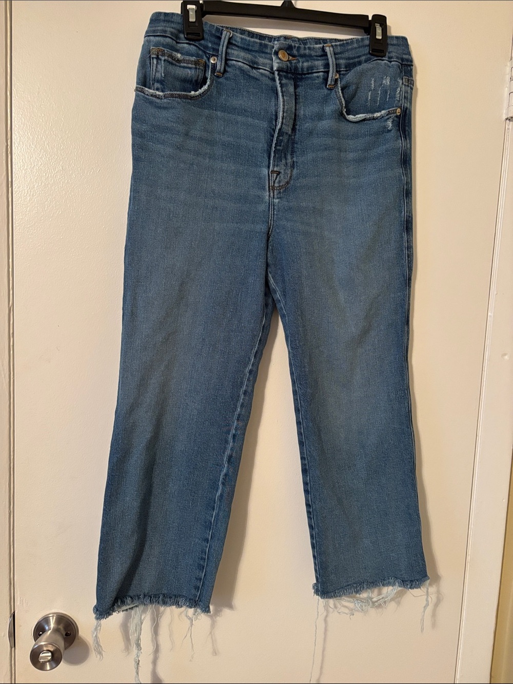 Good American Blue High-Rise Cropped Jeans with Frayed Hem